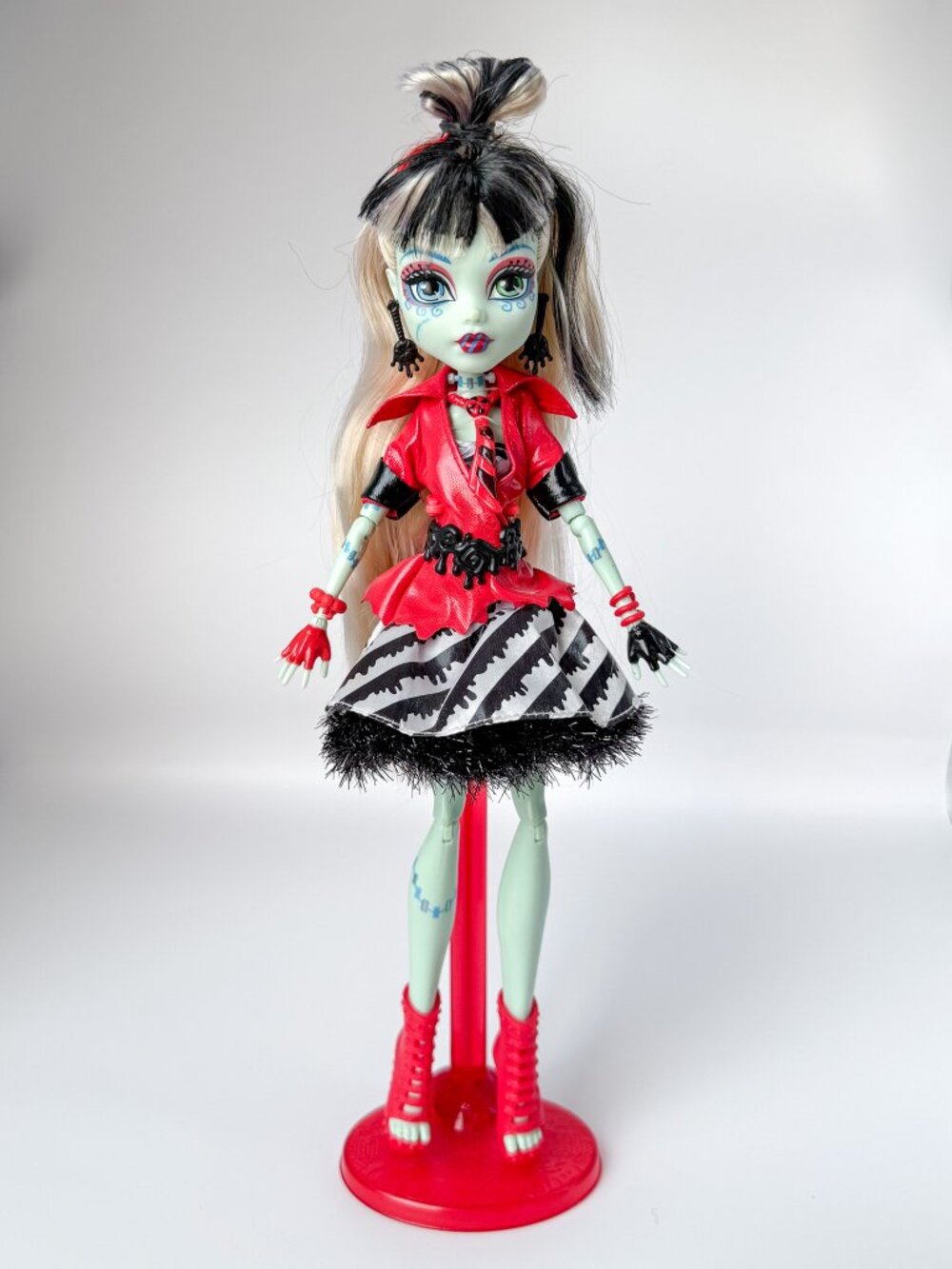 Monster High Sweet Screams Frankie Stein Doll Complete